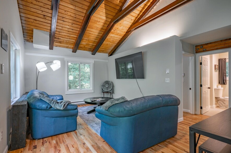 Building Photo - 51 White Birch Dr