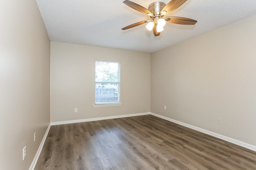 Building Photo - 3754 August Crossing Ct