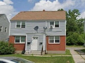 Building Photo - 700 Taunton Pl
