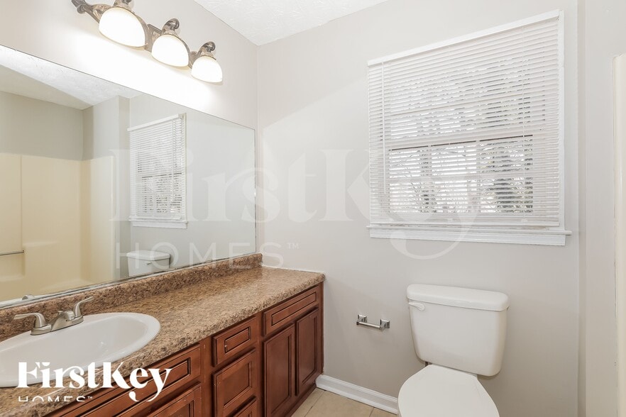 Building Photo - 3843 Holland Dr