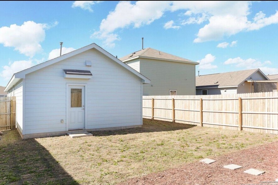 Building Photo - 9454 Tarbutton Trl