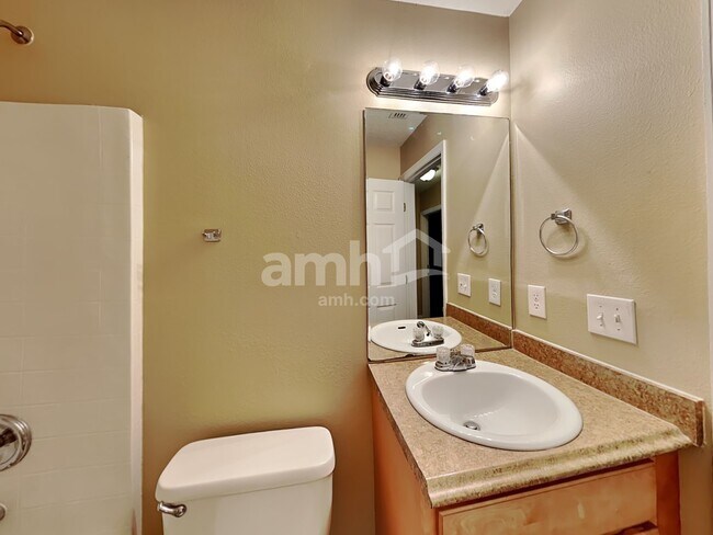 Building Photo - 1461 Whooping Dr