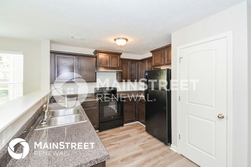 Building Photo - 2560 Willow Branch Dr