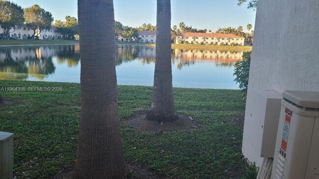 Building Photo - 1251 SE 31st Ct