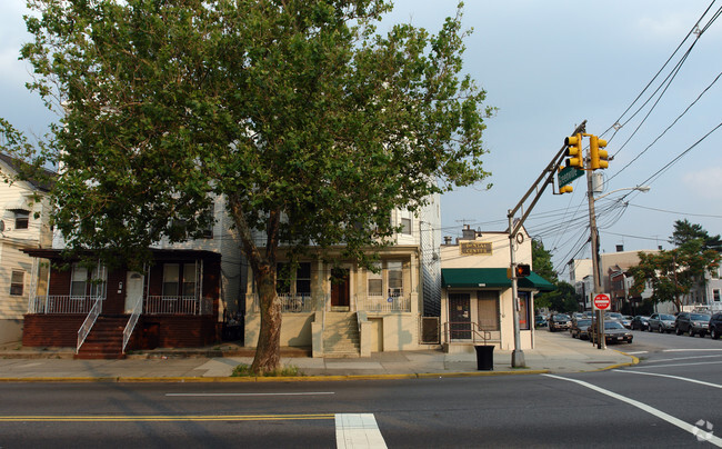 Building Photo - 1698 John F Kennedy Blvd