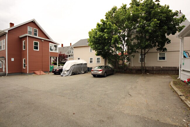 Building Photo - 86 Lowell St