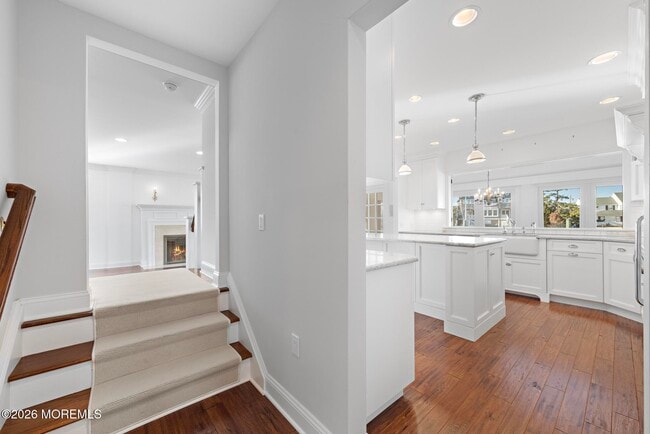 Building Photo - 954 Barnegat Ln