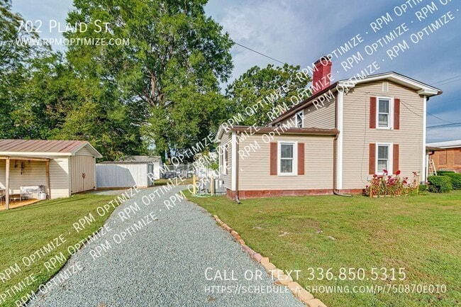 Building Photo - 702 Plaid St