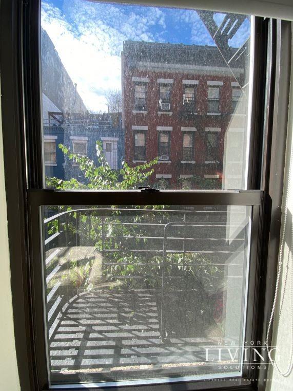 Building Photo - West Village Charming studio apartment in amazing location