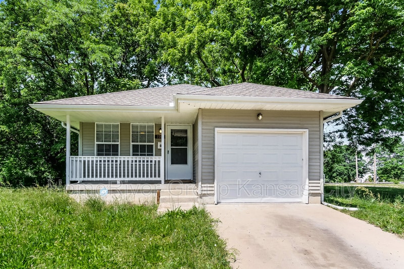 Primary Photo - 2312 Mersington Ave