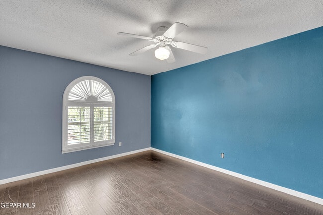 Building Photo - 6820 Villa Hermosa Dr