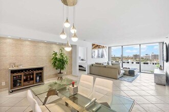 Building Photo - 20225 NE 34th Ct