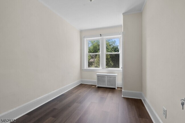 Building Photo - 60 Elmwood Ave