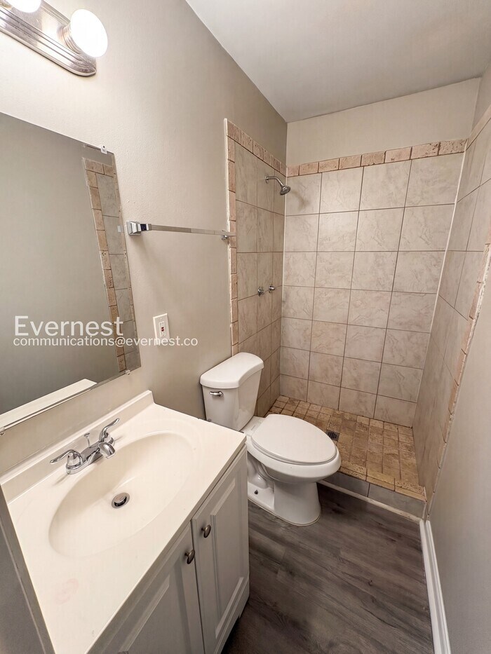 Building Photo - 1689 Thrasher Ct