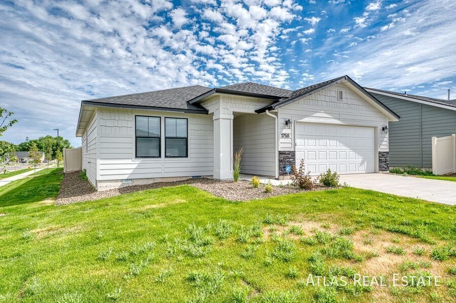 Building Photo - 1758 E Eddington St