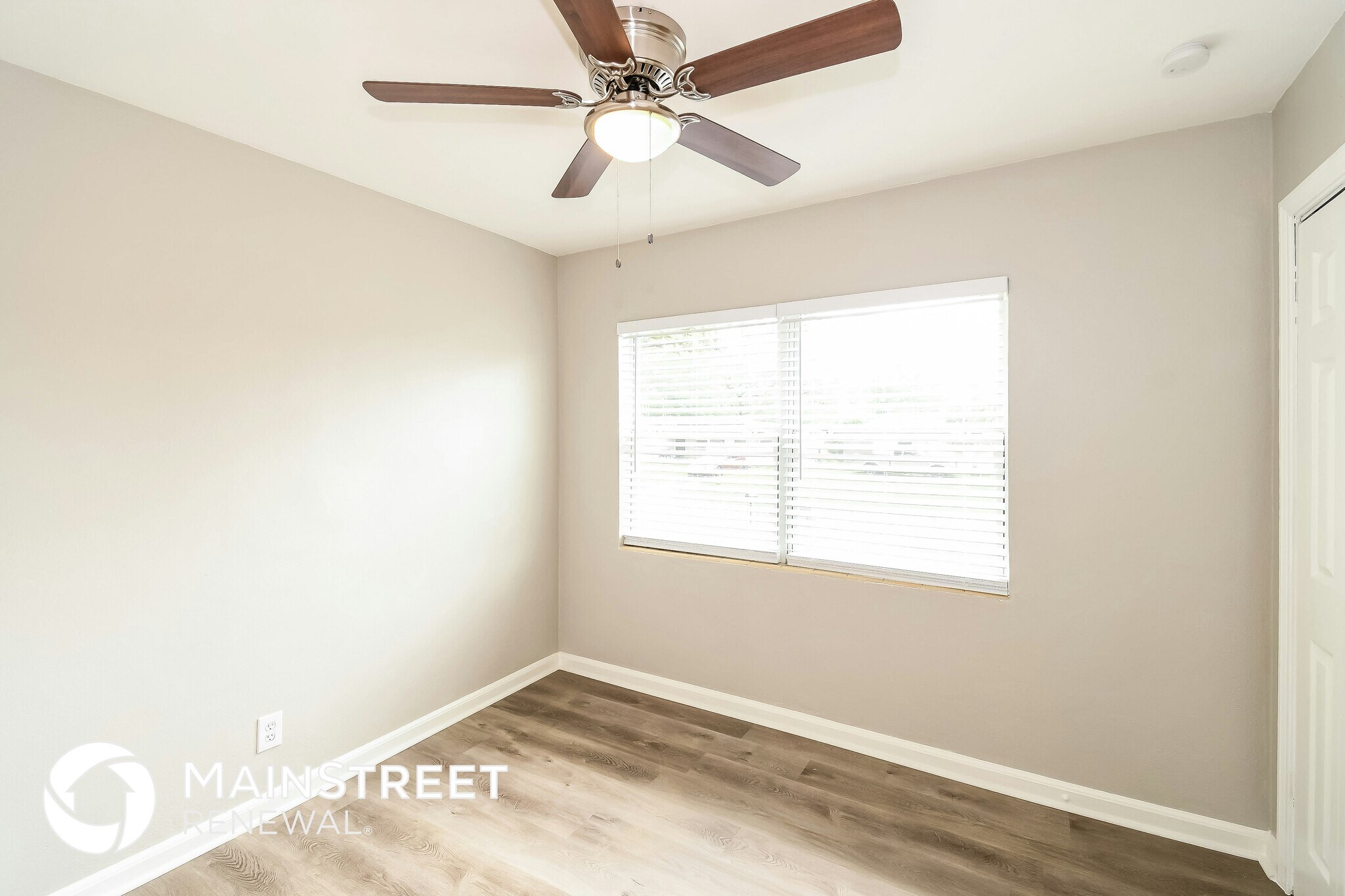 Building Photo - 4020 Angol Pl