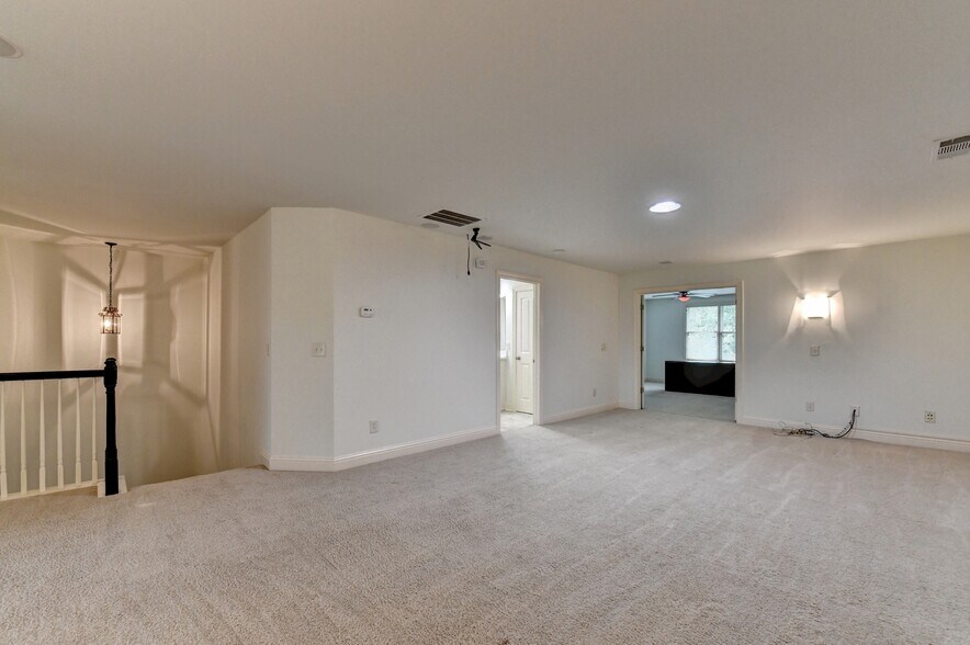 Building Photo - 6961 Fellowship Ln