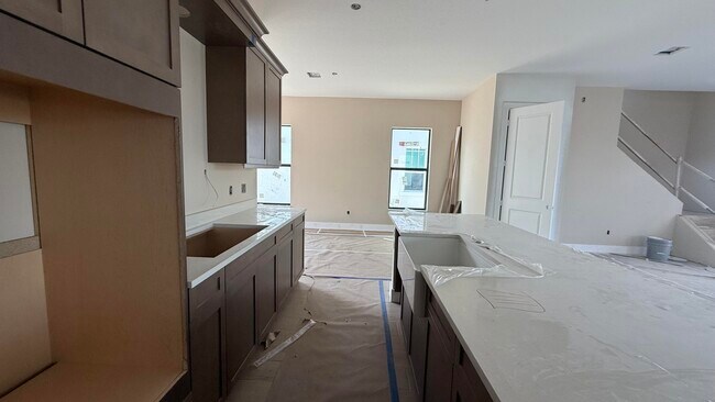 Building Photo - 10910 SW Pioneer Pkwy