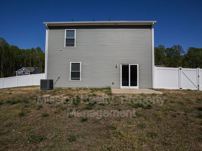 Building Photo - 2827 Meadowview Blvd