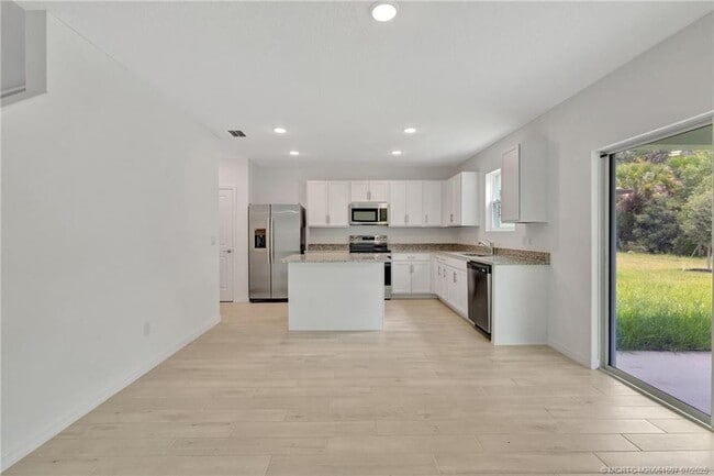 Building Photo - 4977 Armina Pl