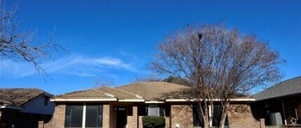Building Photo - 2731 Eagle Pass