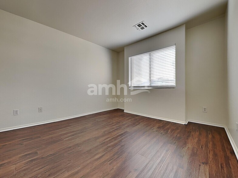 Building Photo - 2138 S Compton