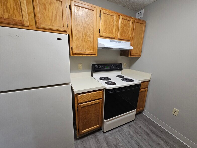 Building Photo - 15 Harbor Point Blvd