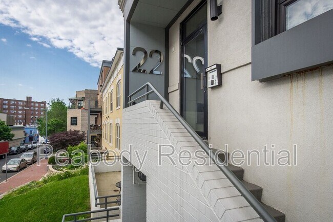 Building Photo - 2422 17th St NW
