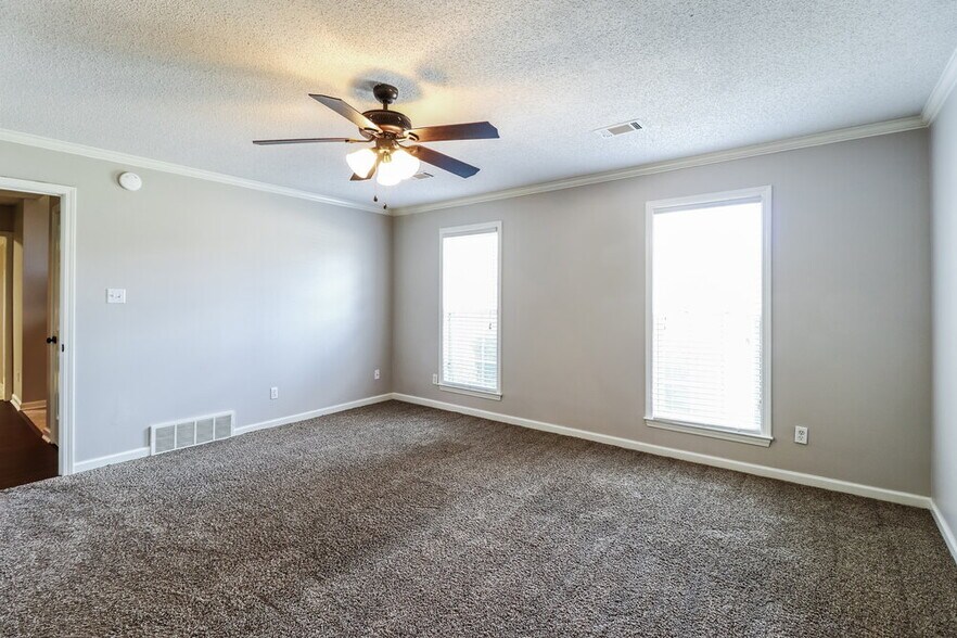 Building Photo - 5212 Summer Wind Ln