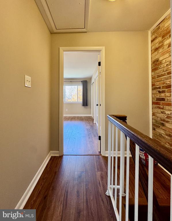 Building Photo - 3885 Steppes Ct