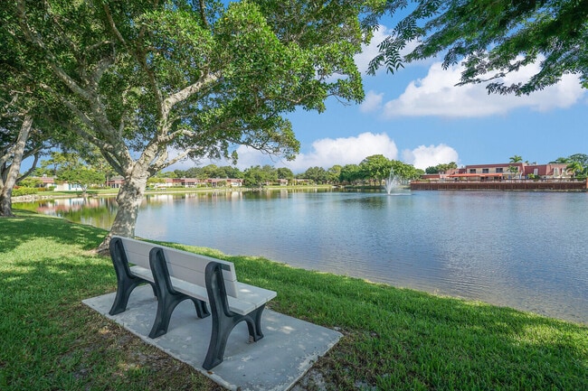 Building Photo - 772 Nantucket Cir