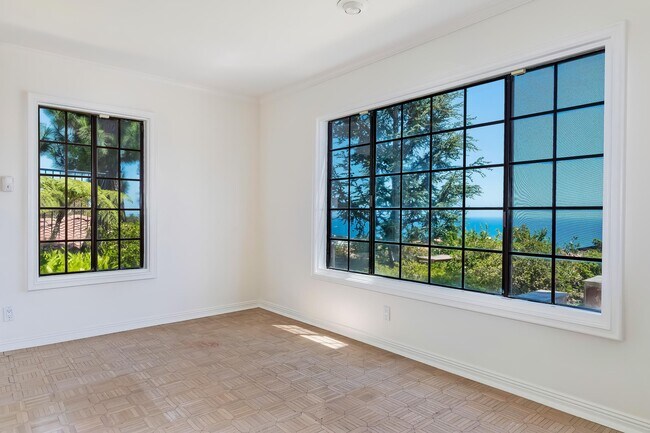 Building Photo - 18041 Blue Sail Dr