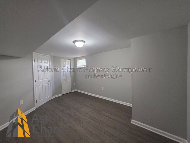 Building Photo - 3909 Fleetwood Ave
