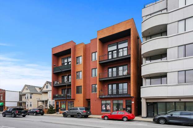 Building Photo - 5010 W Lawrence Ave