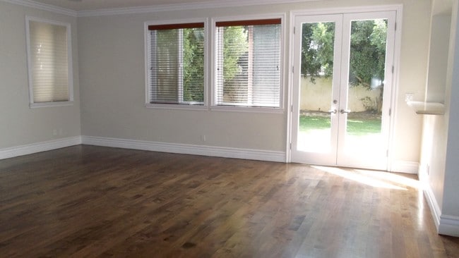 Building Photo - 1842 10th St