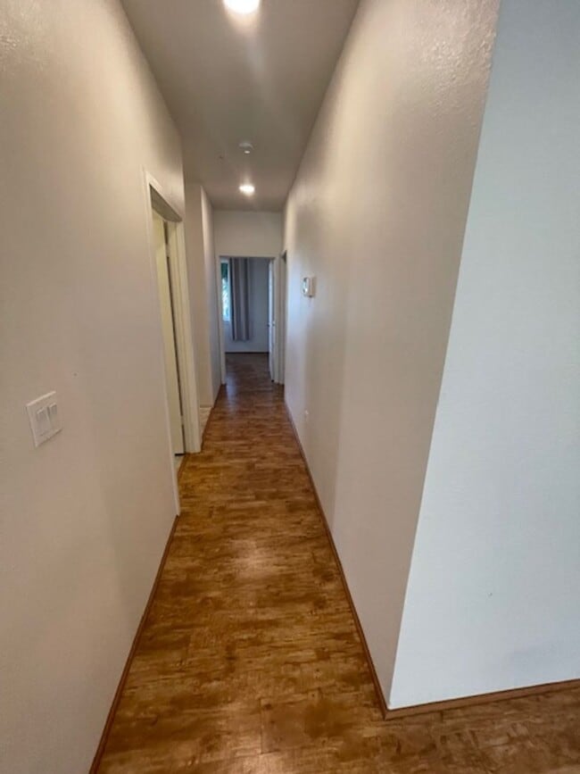 Building Photo - Pet Friendly- Corner Unit- Pohakala at Mehana! 2 bed/ 2 bath/ 2 parking