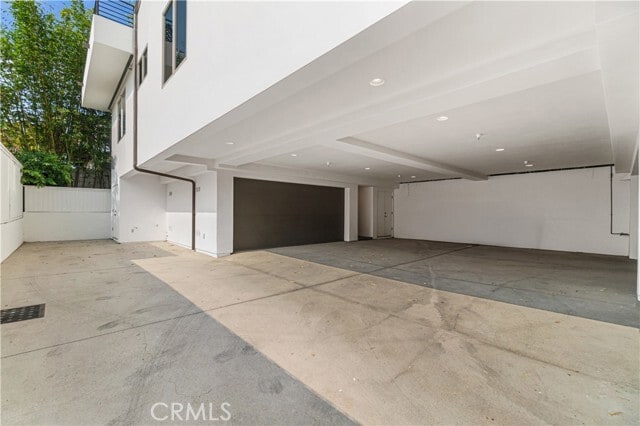 Building Photo - 1542 Manhattan Beach Blvd