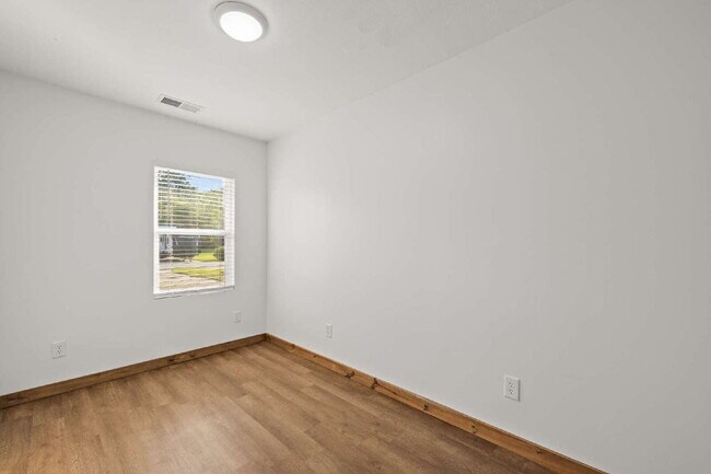 Building Photo - Stylish 3 Bed, 2 Bath Renovated Duplex in the Heart of Rincon!
