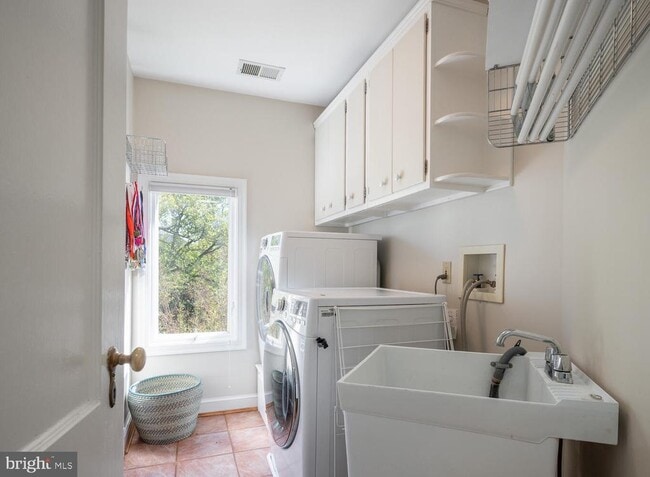 Building Photo - 6034 21st St N