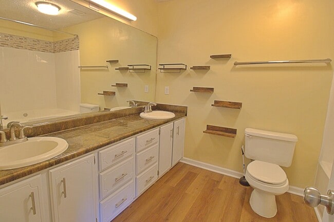 Building Photo - 205 Tempest Ln