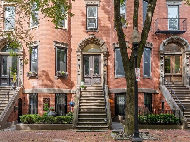 Building Photo - 19 Greenwich Pk