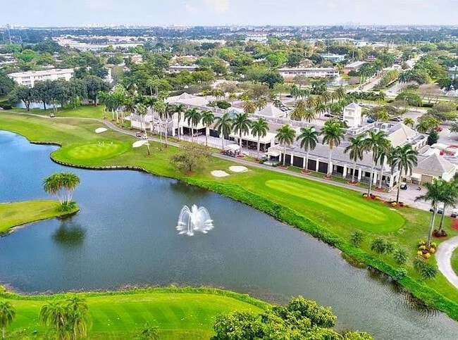 Building Photo - 3201 Portofino Point