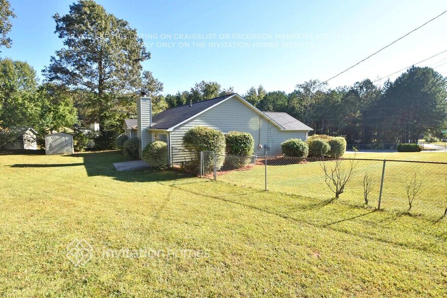 Building Photo - 146 Forest Pl