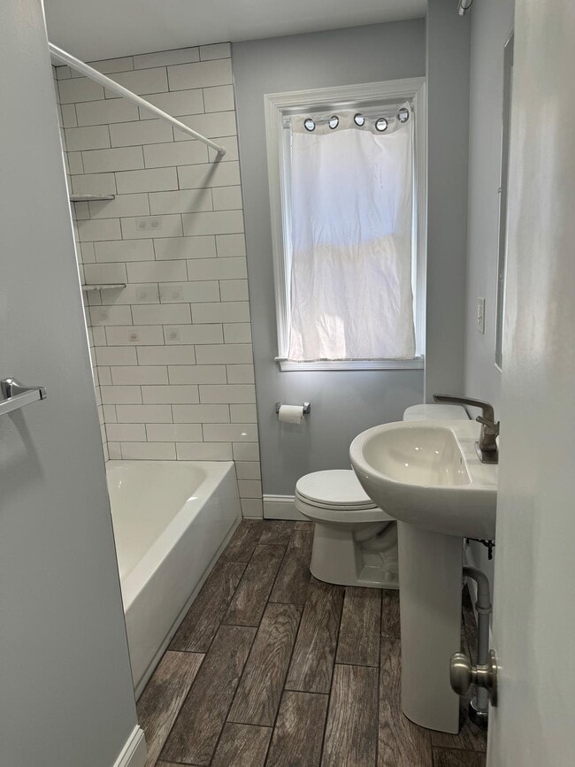 Building Photo - 131 1st Ave