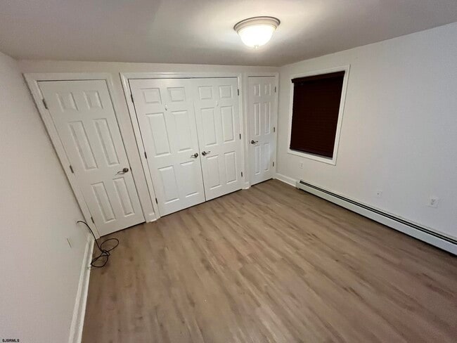 Building Photo - 9 N Wissahickon Ave