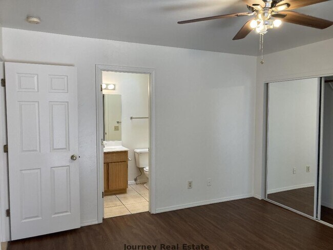 Building Photo - 3183 N Truwood Dr