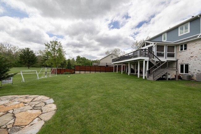 Building Photo - 12578 Royce Ct