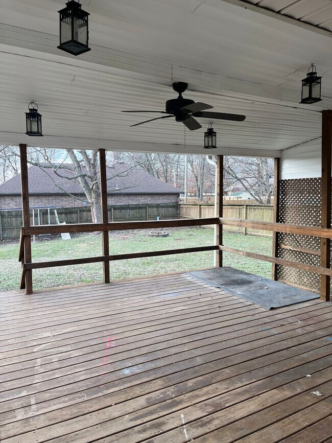 Building Photo - Adorable 3 Bedroom, 2 Bath Home!