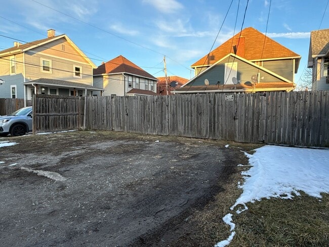 Building Photo - 1338-40 Barth