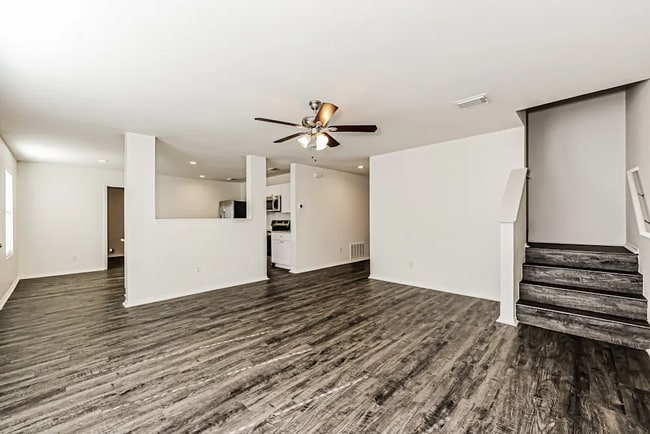 Building Photo - 6831 Brookglen Ln